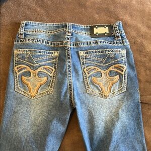 Blue Jeans with Embroidered Pockets